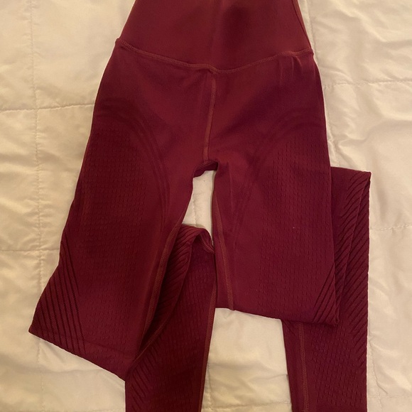 Fabletics Leggings Set - Picture 2 of 16